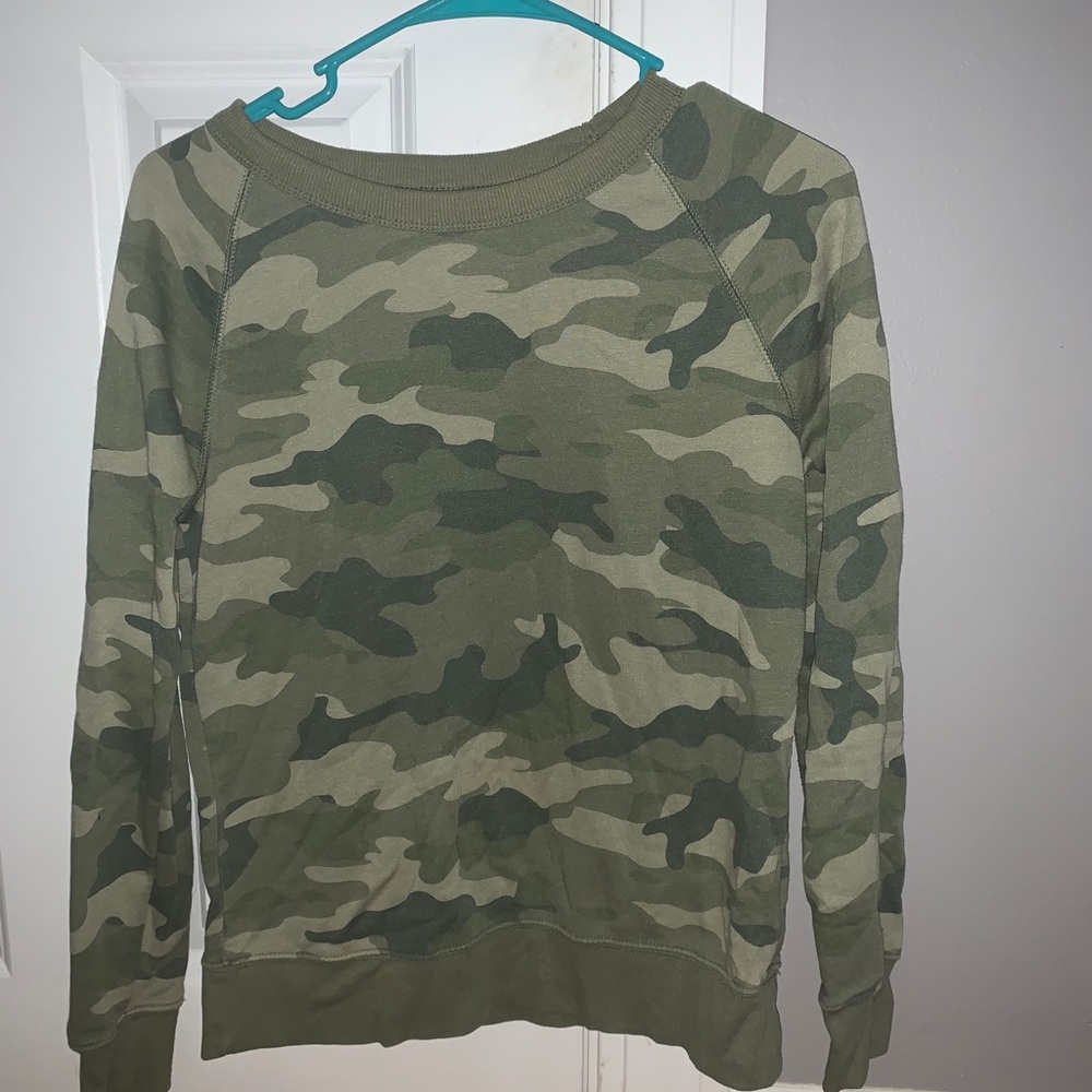 Crew neck